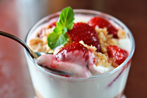 strawberry-parfaits-spoonful-2.jpg