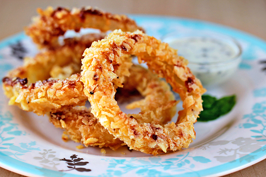 Oven-Fried Onion Rings | Zoom Yummy