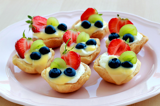 summer-mini-fruit-tarts-recipe