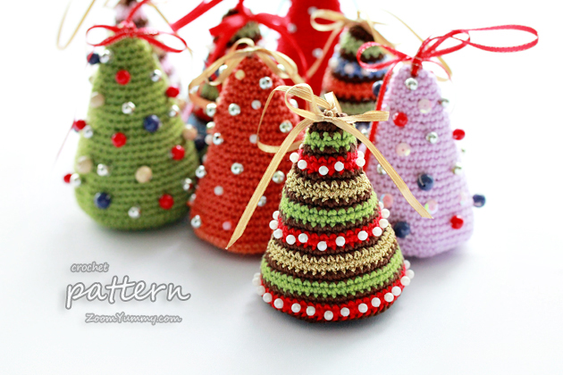 http://zoomyummy.com/wp-content/uploads/2013/12/crochet-pattern-little-Christmas-tree-final-13-with-text.jpg