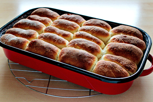 Buchty (Sweet Jam-Filled Buns) sweet jam filled buns recipe with step by step pictures and list of ingredients, buchty recipe, kolaciky recipe, European cuisine pastries, European folklore paistries
