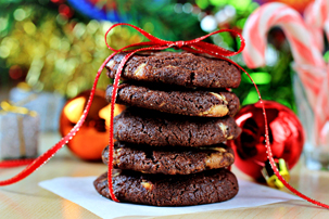 Chocolate Cookies with Nuts and White Chocolate Chunks chocolate-cookies-with-nuts-and-white-chocolate-chunks-step-by-step-recipe