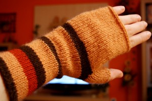 Fingerless Mittens (FREE PATTERN!) fingerless mittens martha stewart, knit fingerless mittens, knit fingerless mittens free pattern, knit fingerless mittens free tutorial, how to make fingerless mittens, images, pictures