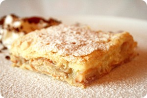 Banana-Pudding Squares banana pudding squares with step by step pictures and list of ingredients