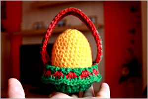 Easter Egg (FREE PATTERN!) crochet Easter egg, crochet Easter egg pattern, how to crochet Easter egg, pattern, tutorial, free pattern, free tutorial, pictures, images