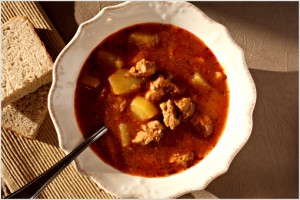 Goulash goulash stew recipe with step by step pictures, meat stew, autumn stew, pork stew, ingredients, pictures, images
