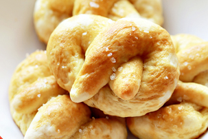 Hot Buttered Fluffy Pretzels Hot Buttered Fluffy Pretzels
